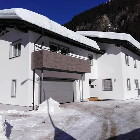 Apartment Alpenchalet Breitspitz Partenen